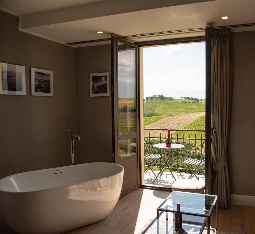 Montalbera Experience: Piedmont Wine Suites, Tastings & Vineyard Trails